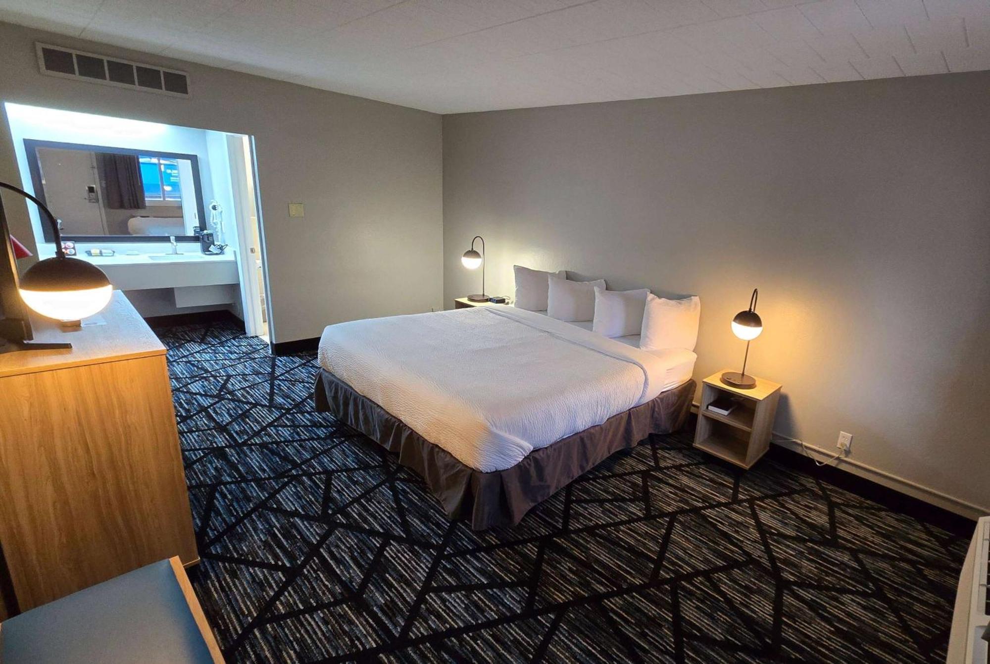 Super 8 By Wyndham Traverse 2* Traverse City
