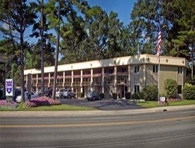 Super 8 By Wyndham Traverse